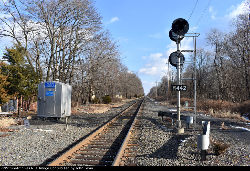  Looking east along the Raritan Valley Line from just east of the White House Depot 